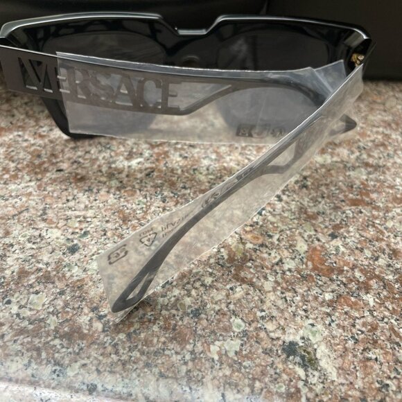 (UNISEX) VERSACE SUNGLASSES WITH SIDE LOGO - Picture 4 of 12
